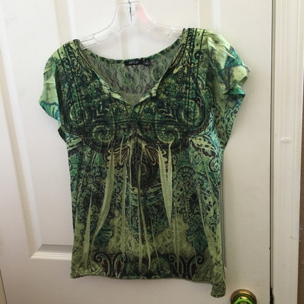 FINAL MARKDOWN Ladies apt.9 top medium